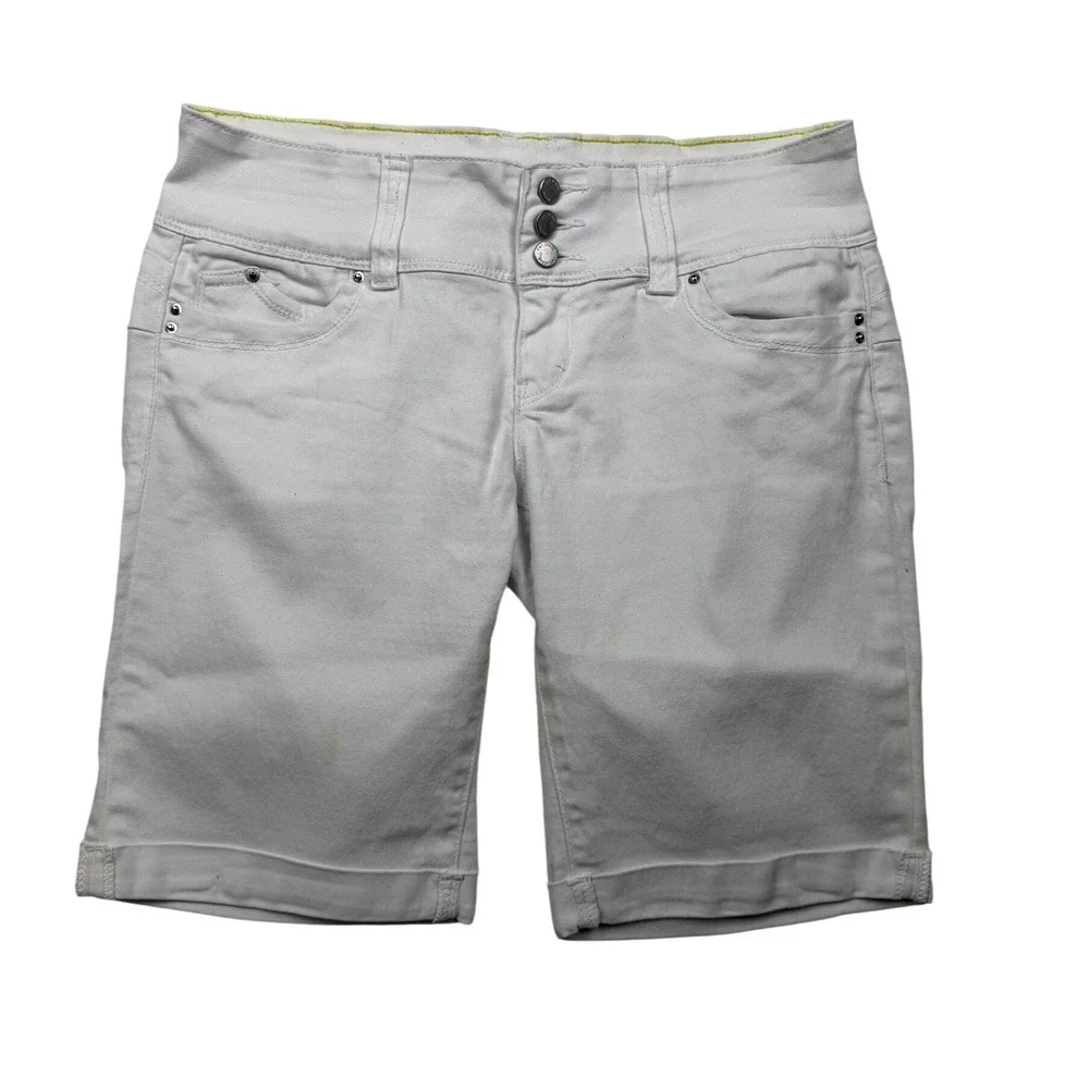 YMI Wanna Betta Butt White Bermuda Shorts Juniors 11 Stretch Denim Cuffed